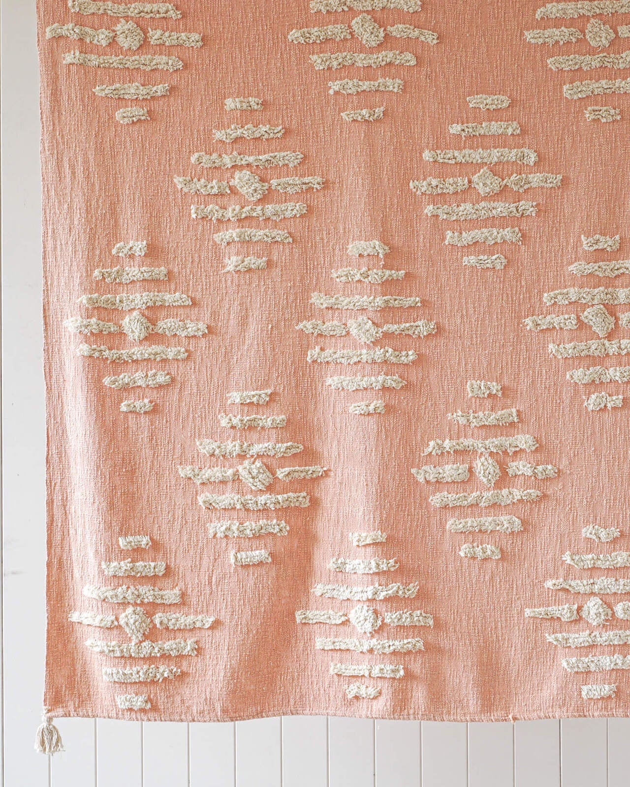 Iris Throw Blanket - Coral/White